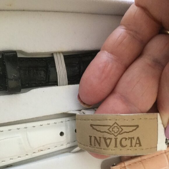 Invicta watch set excellent like new condition battery just replaced works great - Picture 8 of 9